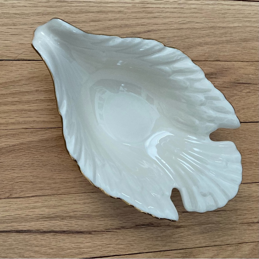 Vintage Lenox Classic Off White Porcelain Trinket, Candy, DOVE dish, 24K Trim - Picture 8 of 13